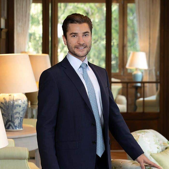 a man in a suit and tie