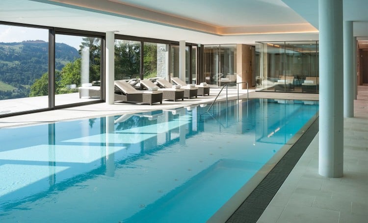 Interior of the Clinic Les Alpes Spa with indoor pool
